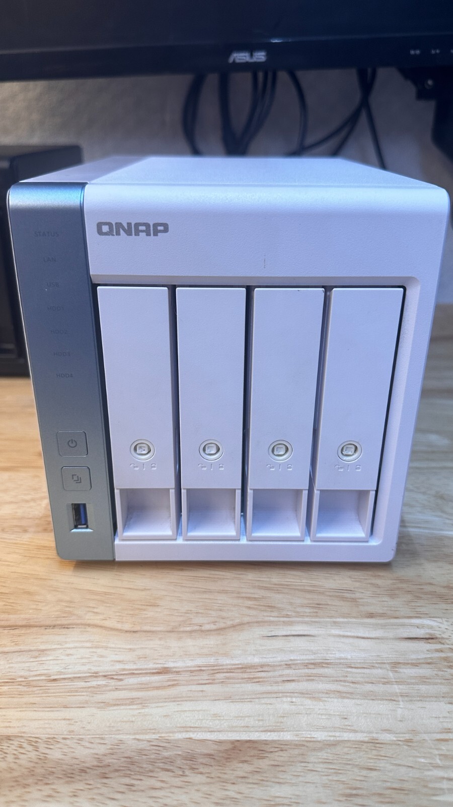 QNAP TS-431P US 4-bay NAS with 4x 1TB HDD (RAID5  3TB W/HotSpare