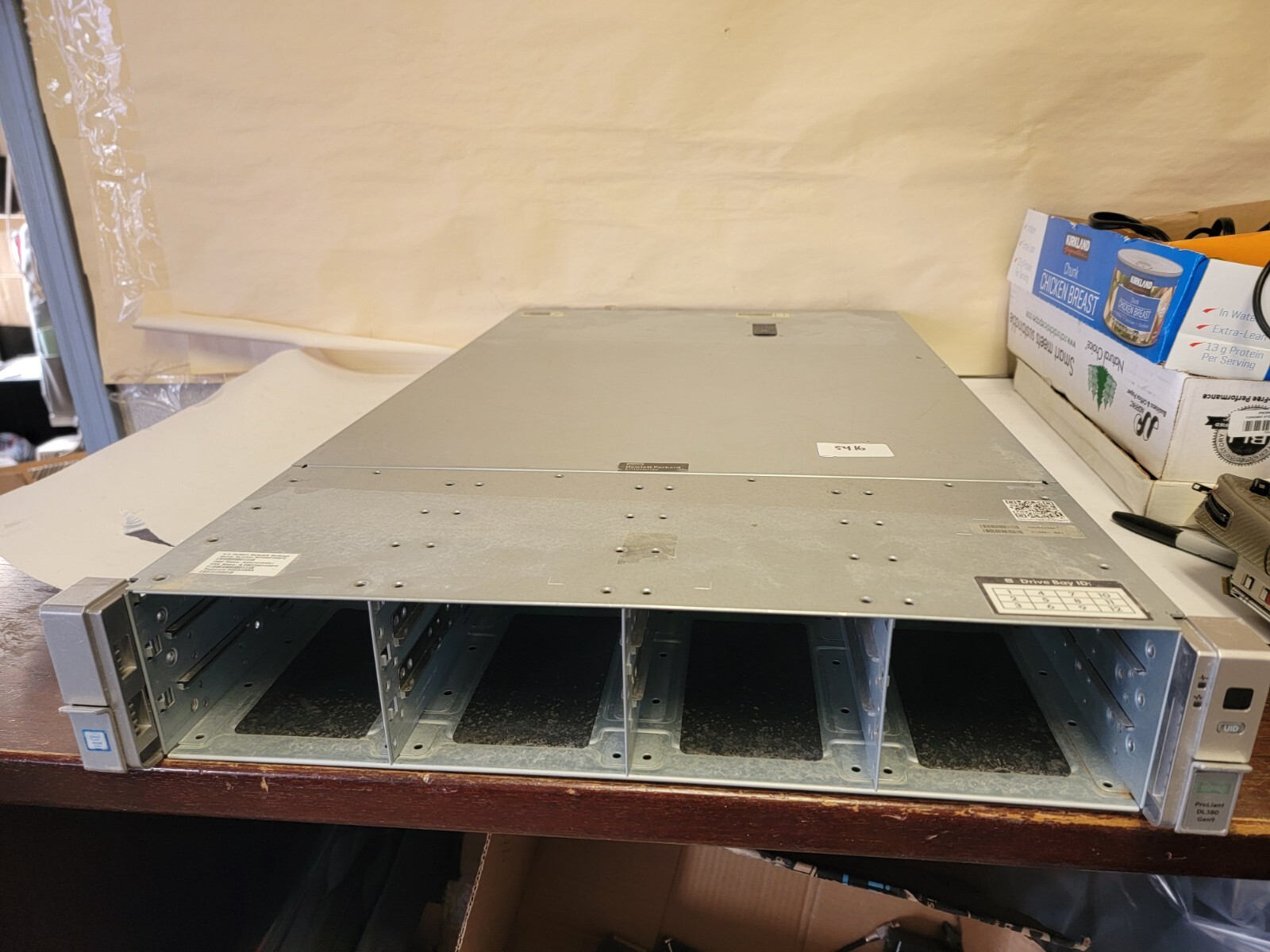 HP ProLiant DL380 Gen9 2x Intel Xeon E5-2600 v4 2.40GHz, No Ram, No HDD