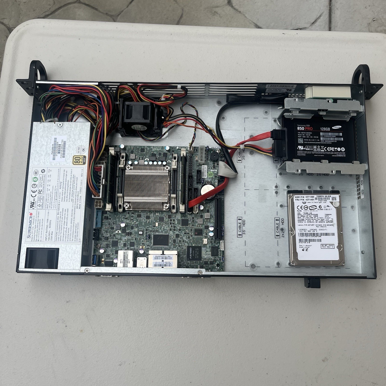 SuperMicro Server 5018A-TN4, Atom C2720 8-core 2.4GHz CPU, 16GB RAM, 128GB SSD