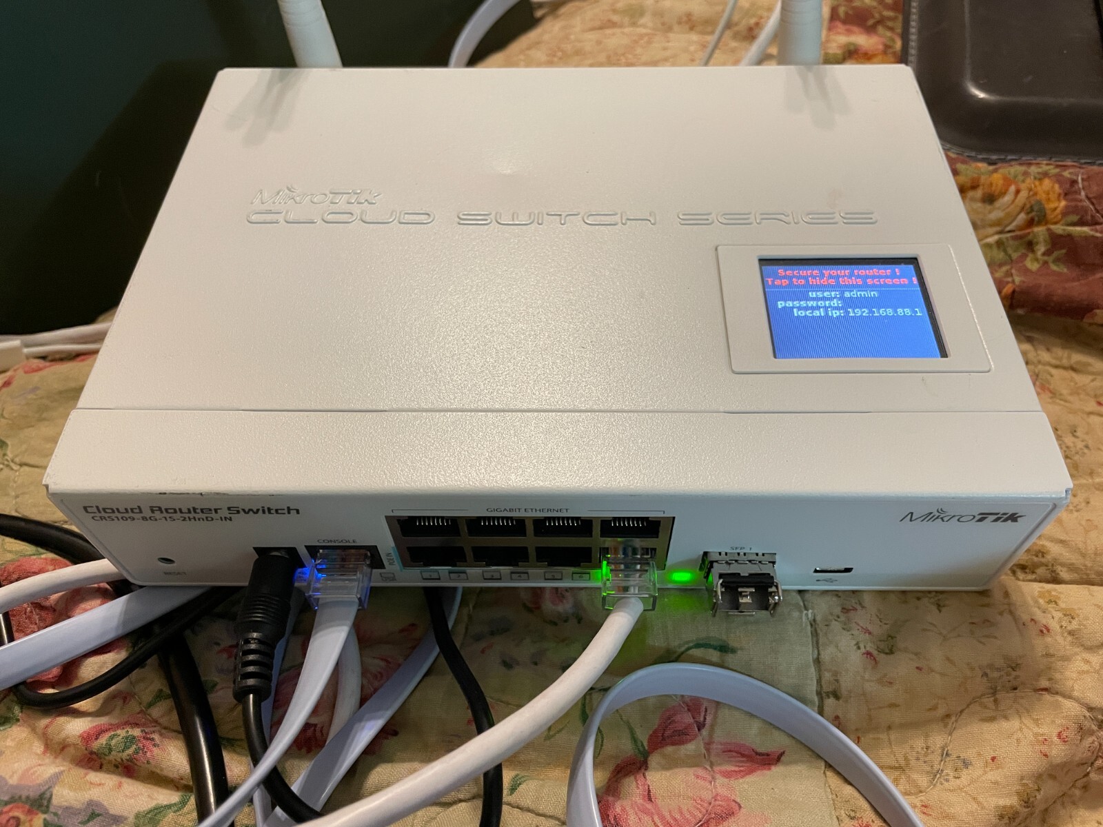 Mikrotik CRS109-8G-1S-2HnD-IN Wireless Cloud Router Switch 8x Gigabit LAN 1 SFP