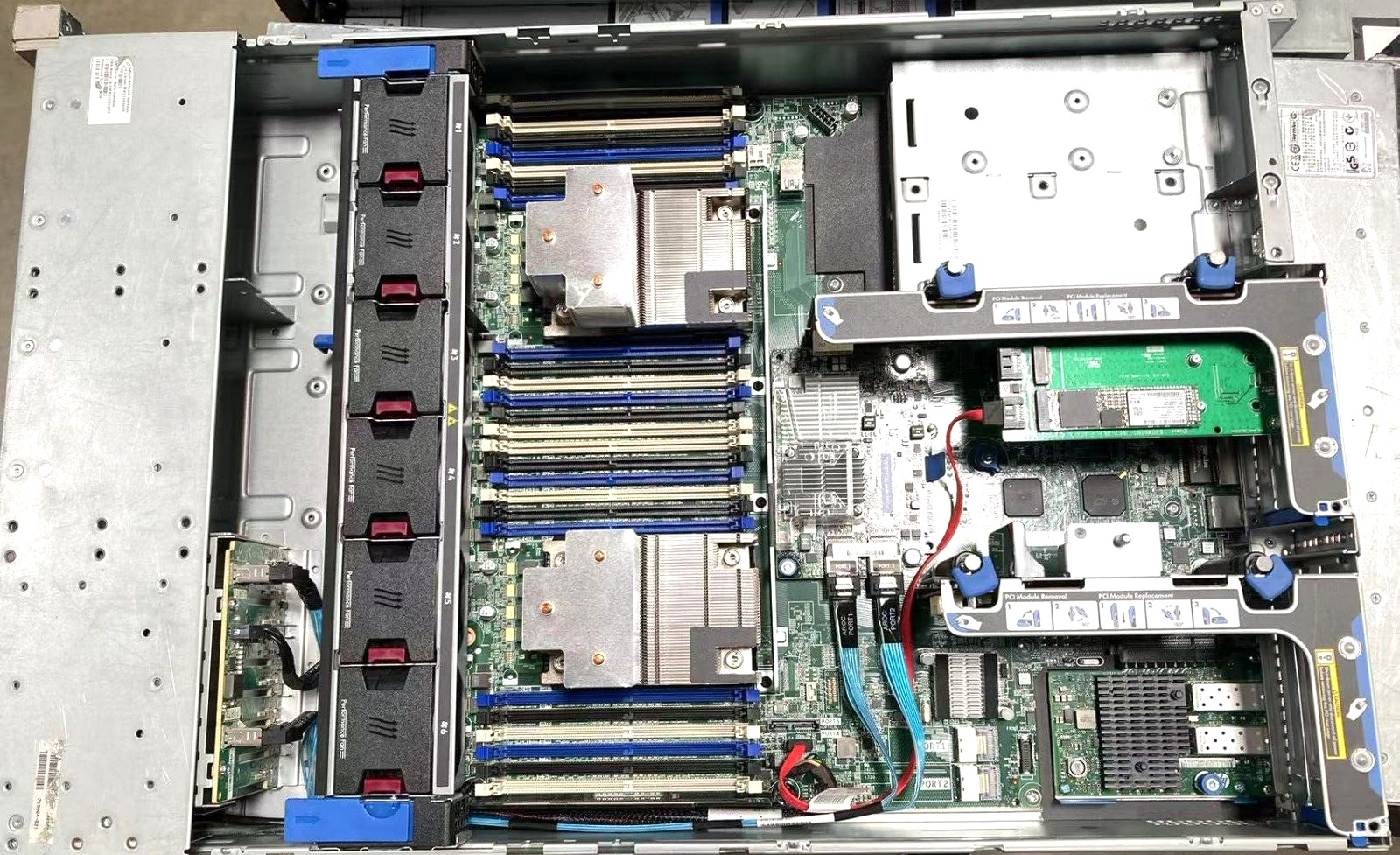 719064-B21 HP ProLiant DL380 Gen9 Barebones Server Chassis w/ 120GB SSD+Heatsink
