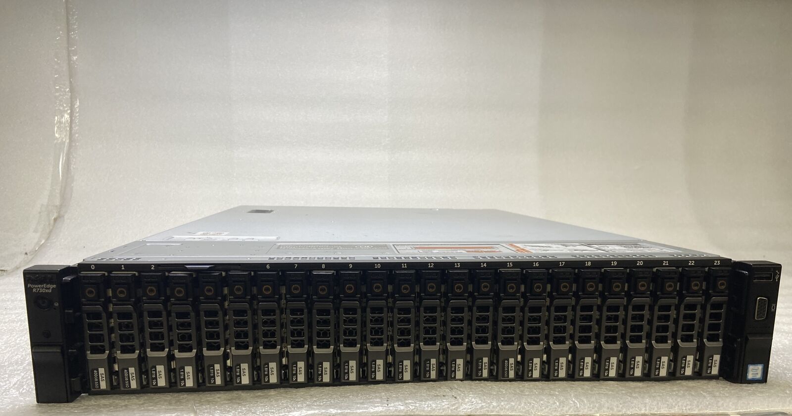 Dell PowerEdge R730xd Xeon E5-2683 v4 2.1GHz 256GB RAM 800GB SSD NO OS Good