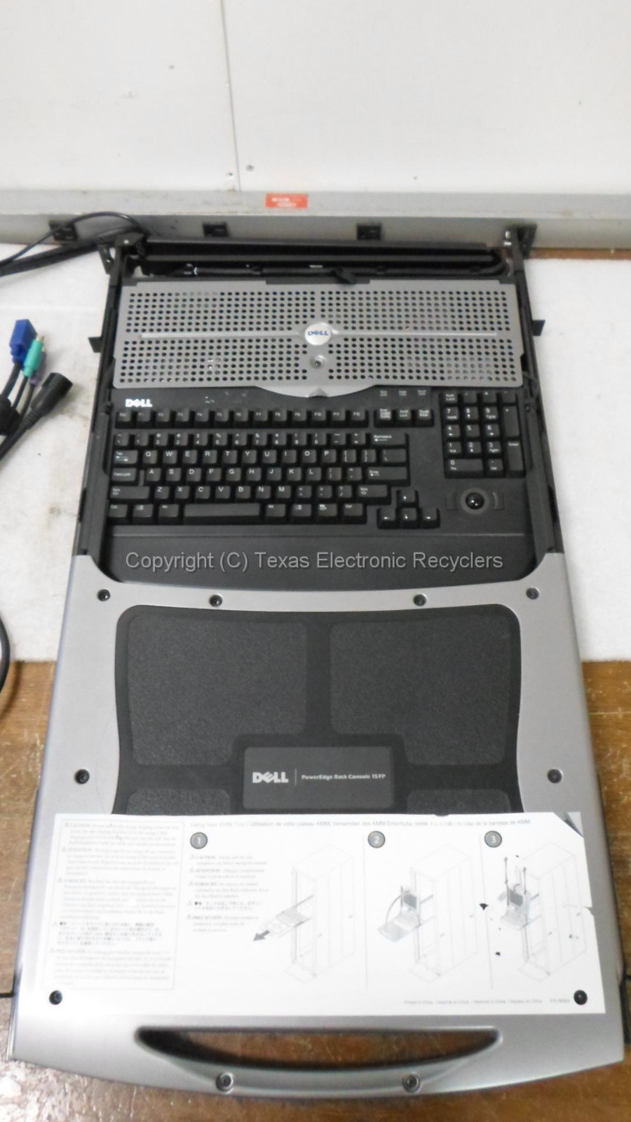 Dell HF885 PowerEdge Rack Console 15FP w/ Keyboard