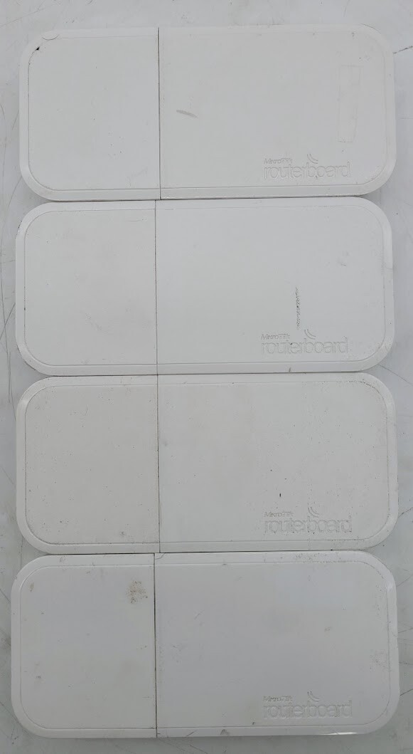 Lot of 4 mikrotik routerboard WAP R Wireless Dual-Chain RBWAPR-2ND