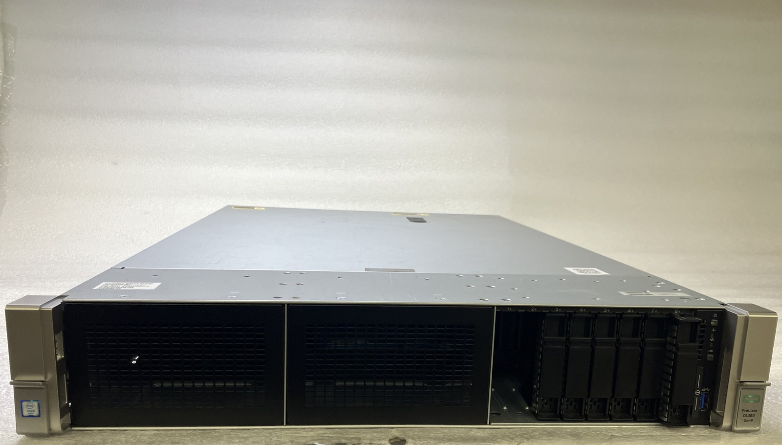 HP ProLiant DL380 Gen9 Xeon  E5-2640 v3 2.6GHz 128GB RAM NO HDD NO OS Good