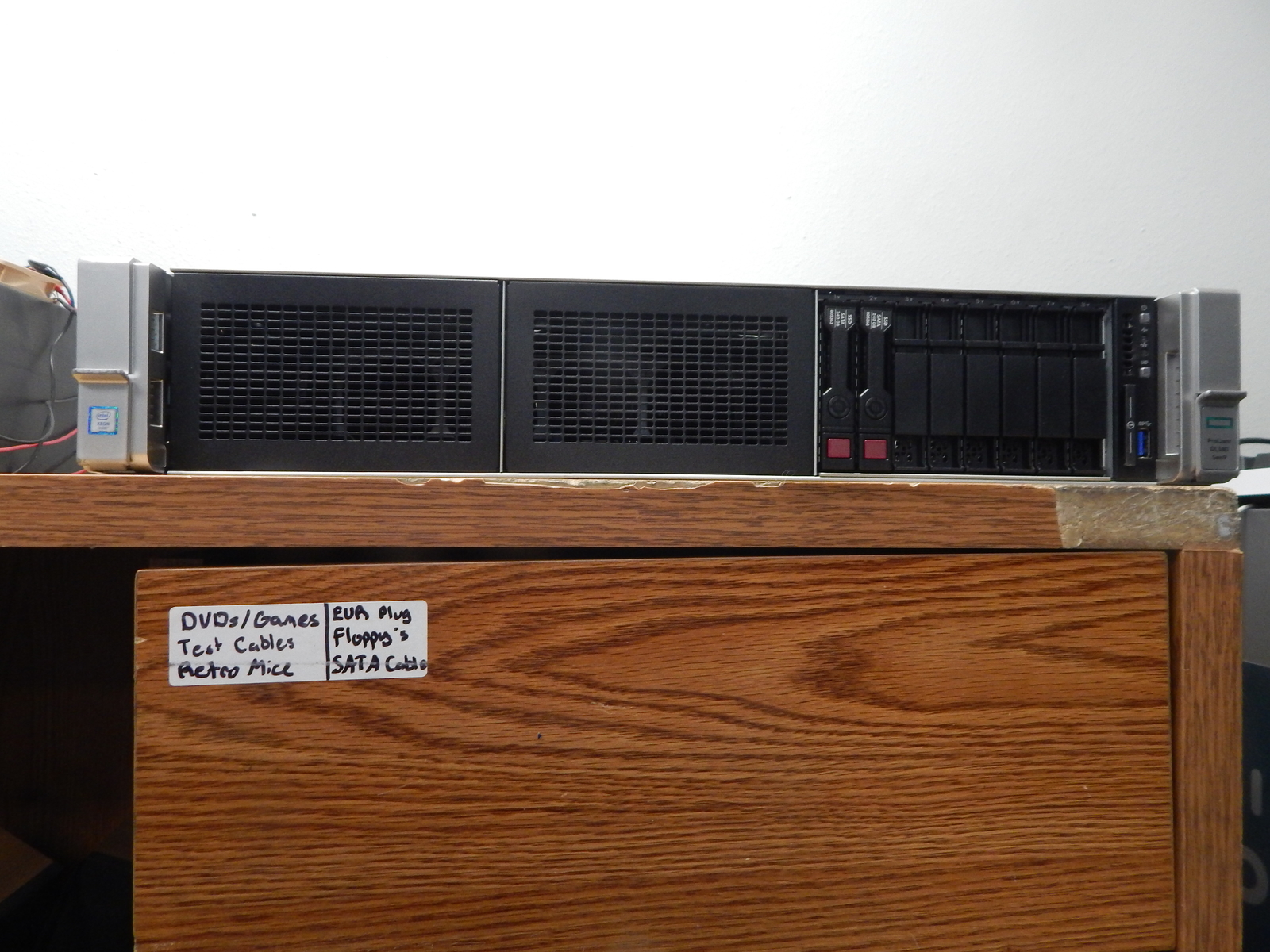 HP ProLiant DL380 Gen9 Server –  Intel Xeon E5-2640 32GB RAM