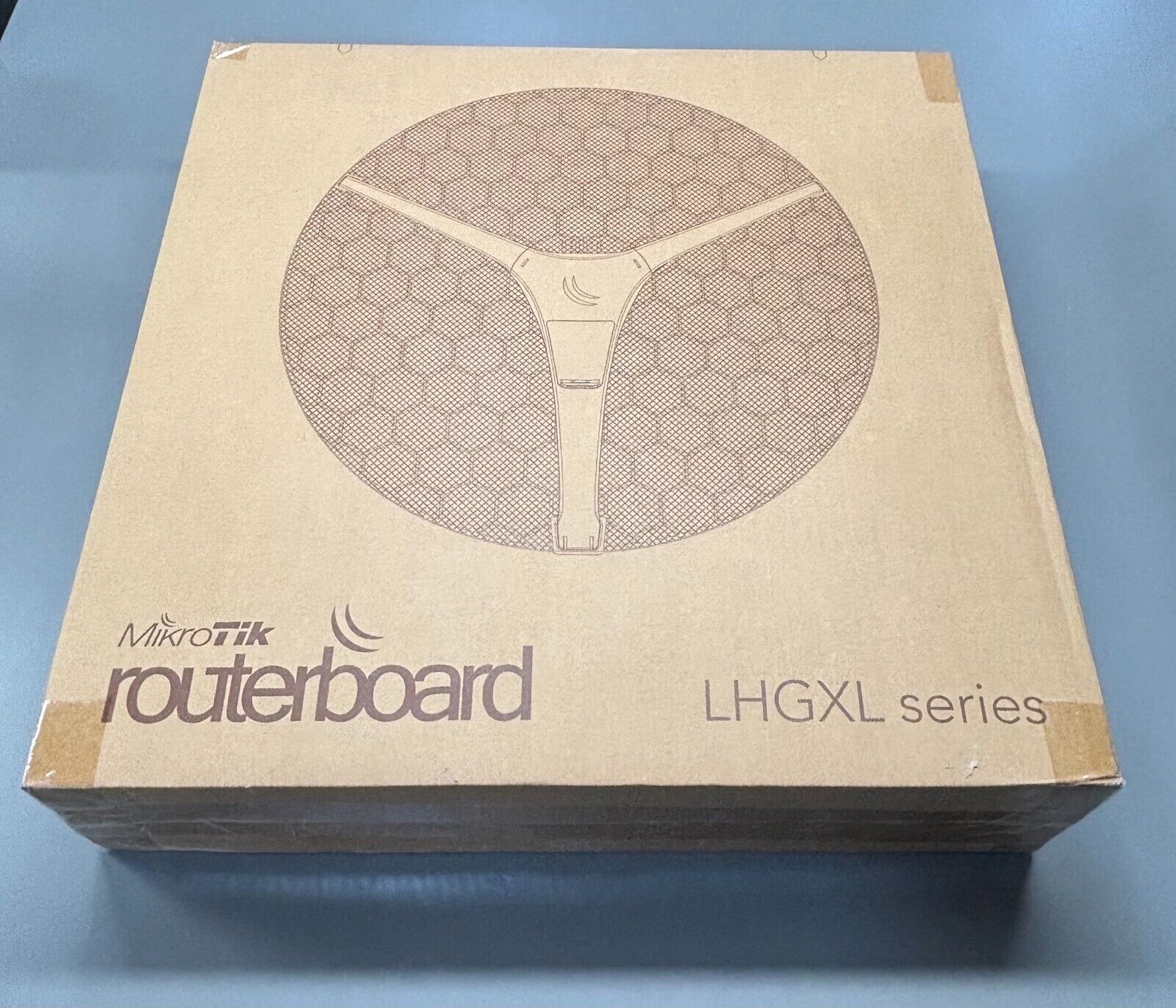 MikroTik RouterBOARD LHG XL 2 RBLHG-2nD-XL | 2.4GHz 21dBi CPE Wireless Outdoor