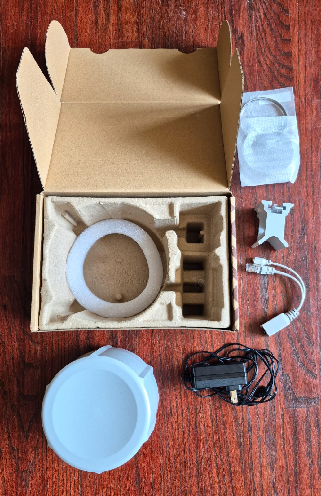 Mikrotik SXT LTE Kit RBSXTR&R11e-LTE – 2G/3G/4G/LTE CPE, 9dBi 60 Degree Antenna