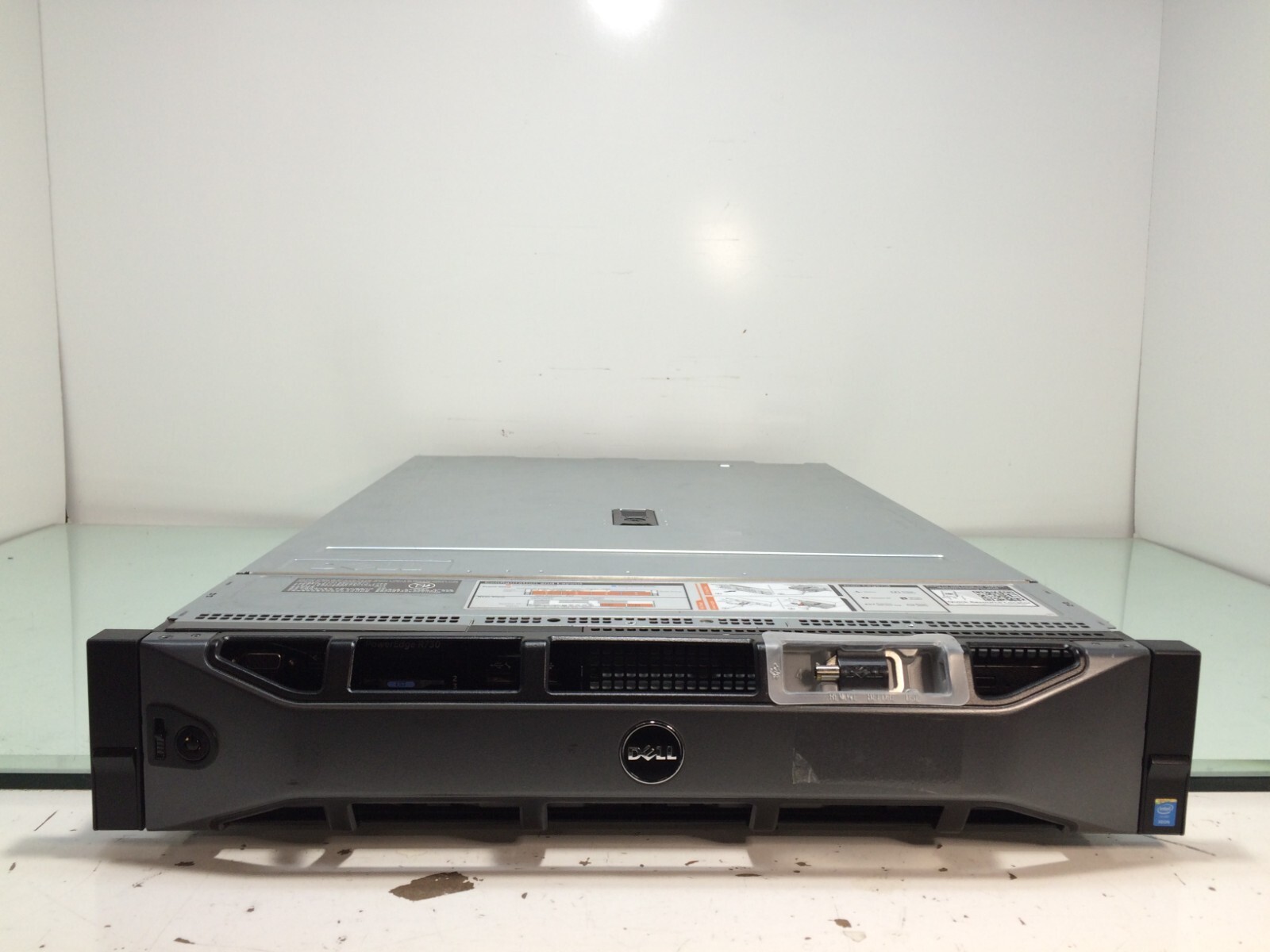 Dell PowerEdge R730 LFF Server w/ E5-2698v3, 64GB RAM, 2x 200GB SSD, 4x 4TB SAS