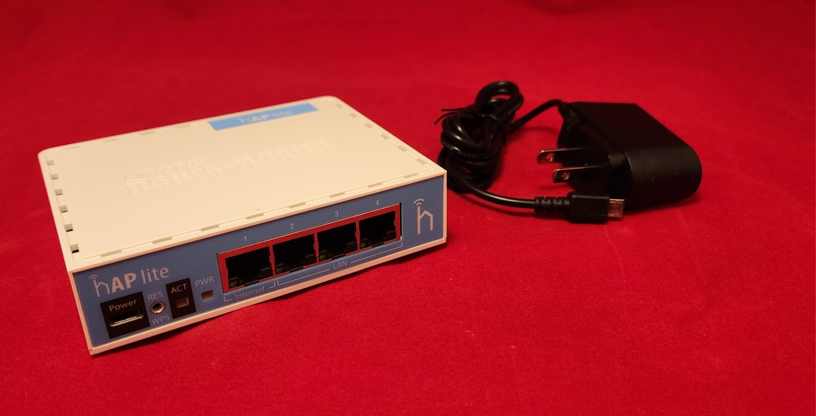 Mikrotik hAP Lite Classic Router RB941-2nD Wireless Access Point 32MB Ram 4xLAN