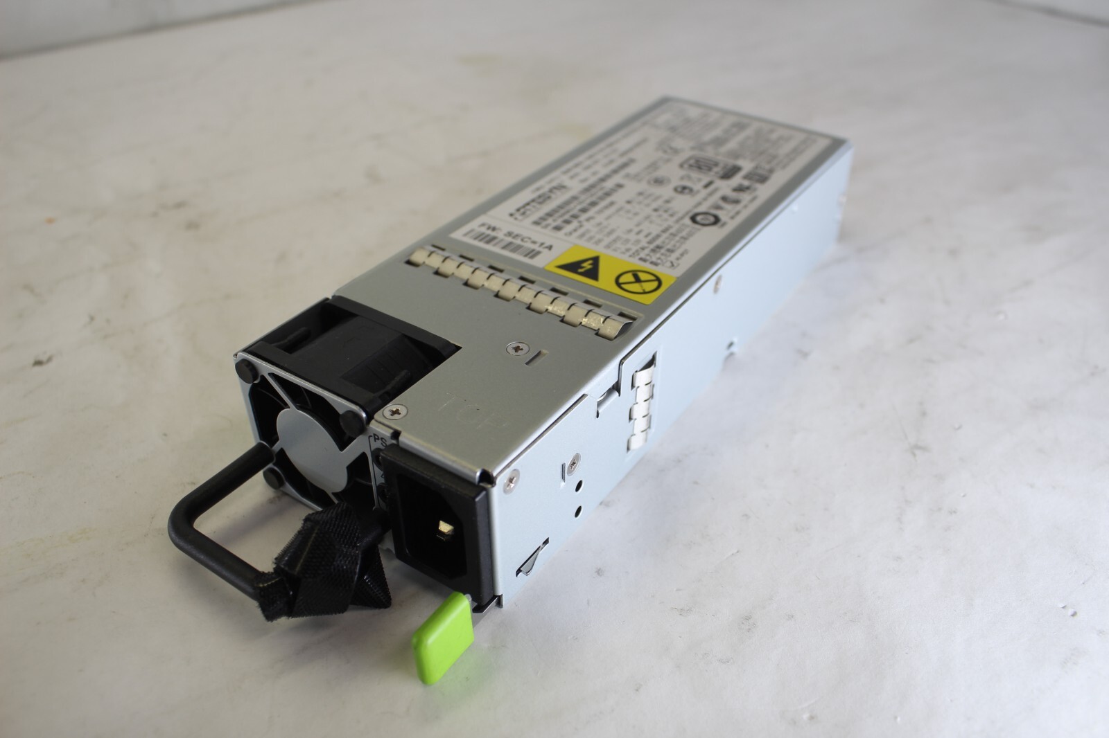 Sun Oracle ARTESYN 600W AC Server Power Supply 7079395 80+ Platinum A256 revB2.3