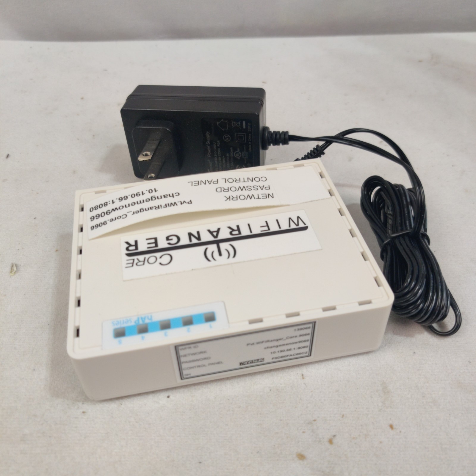 Mikrotik RouterBoard hAP AC lite POE 5-Port 10/100 Ethernet Wireless AP USED