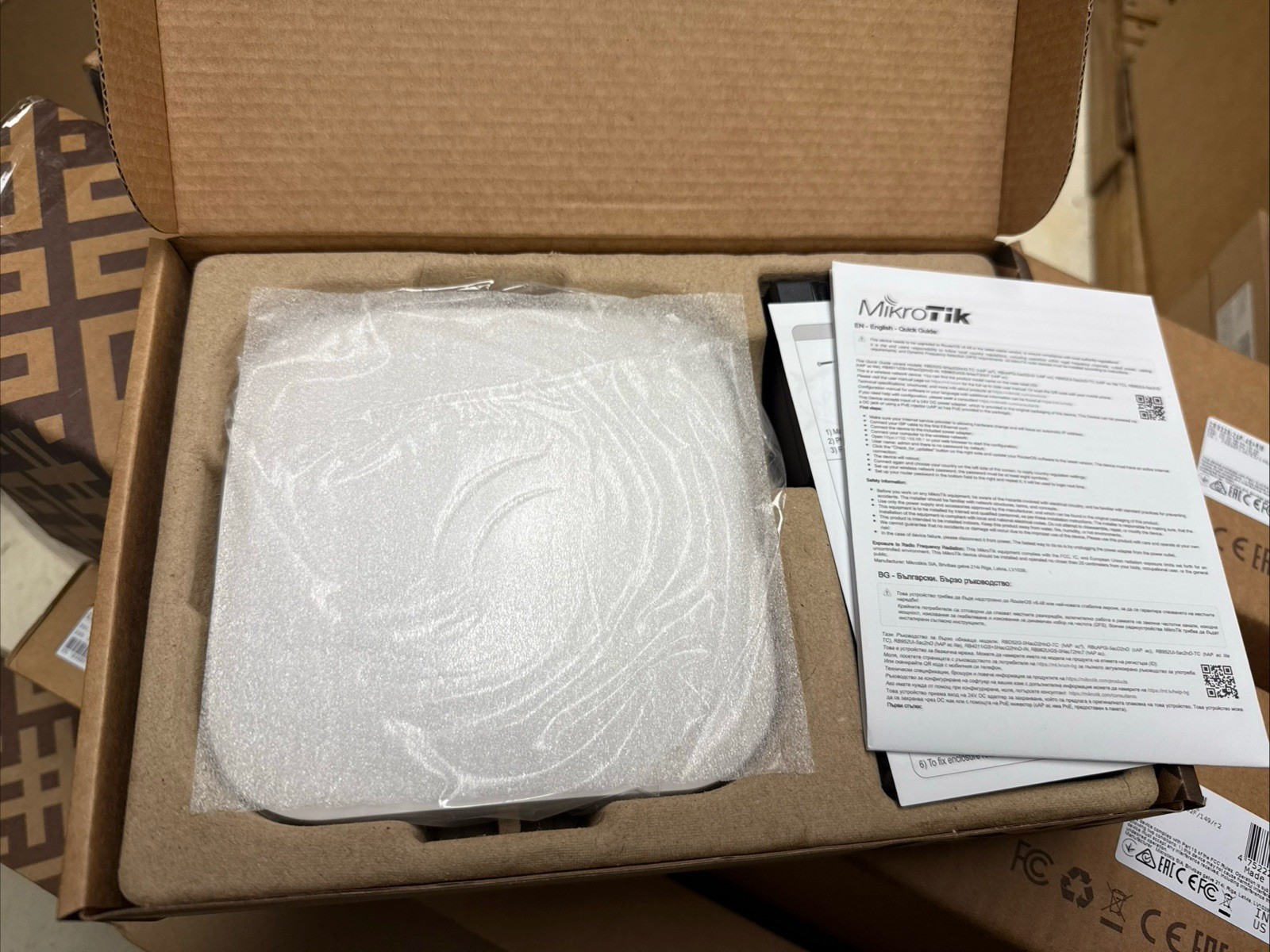 MikroTik RBCAPGI5ACD2NDUS 867 Mbps Wi-Fi Hotspot Modem