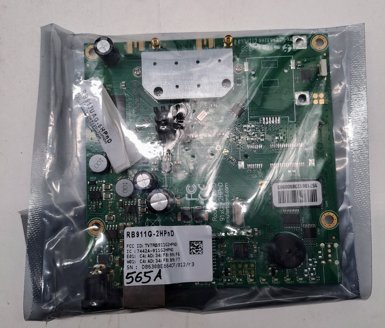 MikroTik RB911G-2HPnD 2.4GHz PCB Base Station, 12dbi, 120, 600MHz CPU, 64MBRAM