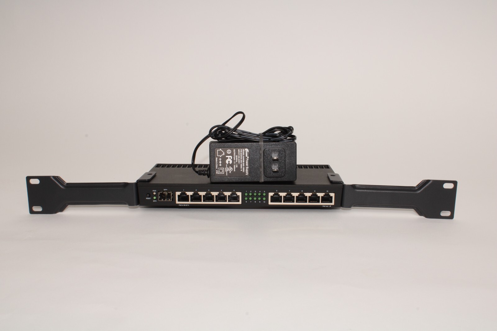 RB4011iGS+RM, MIKROTIK RouterBOARD 4011iGS+ with Annapurna Alpine AL21400 Cortex