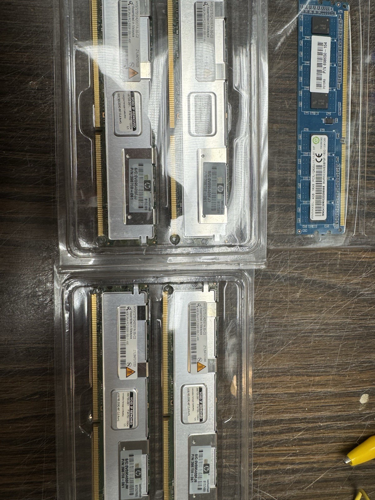 Lot Of Hp Ddr2 ￼ Server Memory