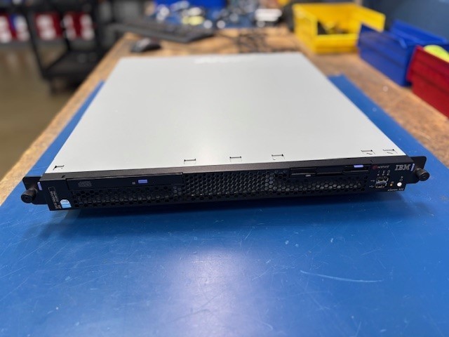 XS 306 P4 3.0GHZ 512MB OB 8489-2SU-02-CT