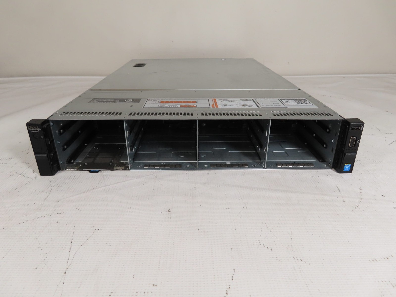 Dell Poweredge R730xd 12LFF + 2SFF / 2x E5-2690 v4 2.6ghz 256gb H730 2x1100w