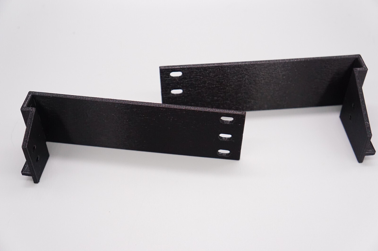 19″ Rack Ears Set for Mikrotik RB2011 Network Router (RB2011UiAS-2HnD-IN)