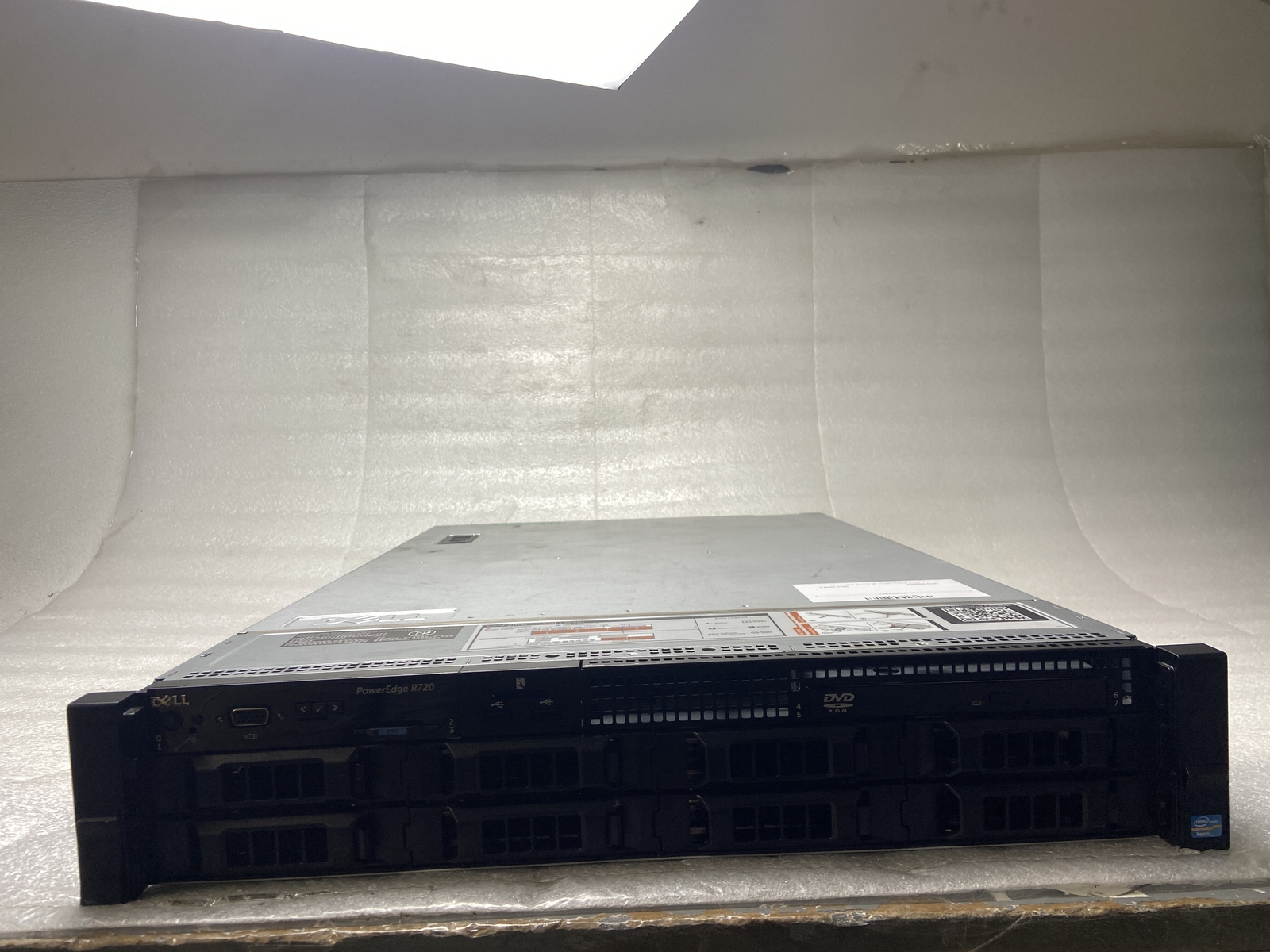 Dell PowerEdge R720 2U Server 2x Xeon E5-2670 v2 2.50GHz 256GB RAM NO HDD NO OS