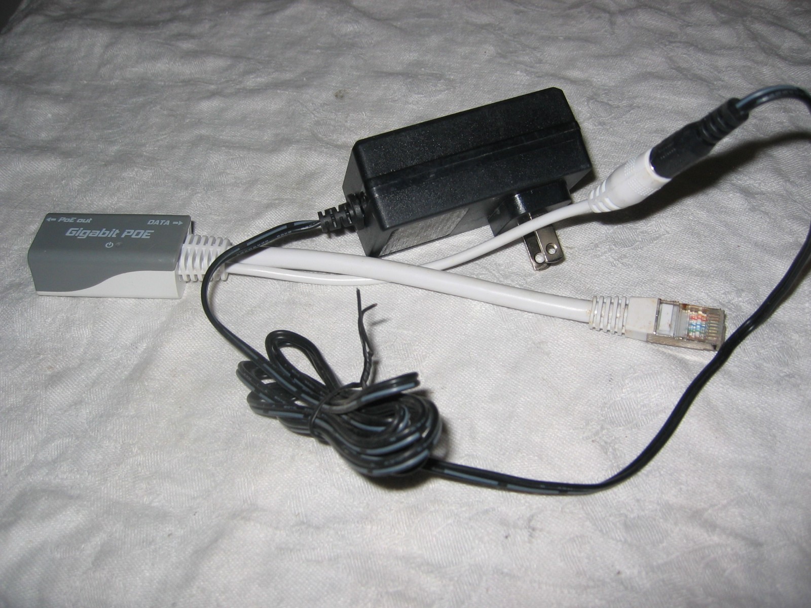 MikroTik Gigabit POE Injector PLUS Power Supply Loc CB