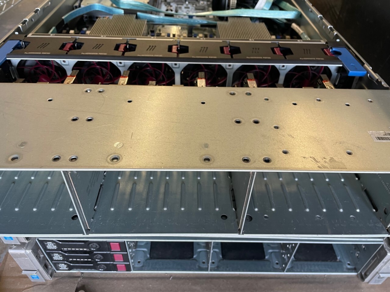 HP ProLiant DL380 Gen 9 8 SFF P840, 12GB SAS Expander, RPS