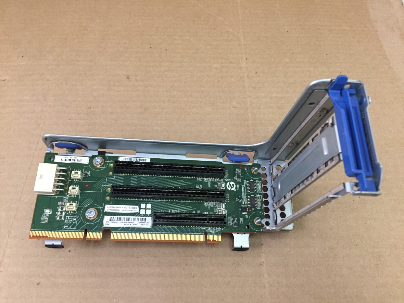 HP ProLiant DL380 Gen9 Server 3-Slot PCIe Riser Card with Cage P/N: 777281-001