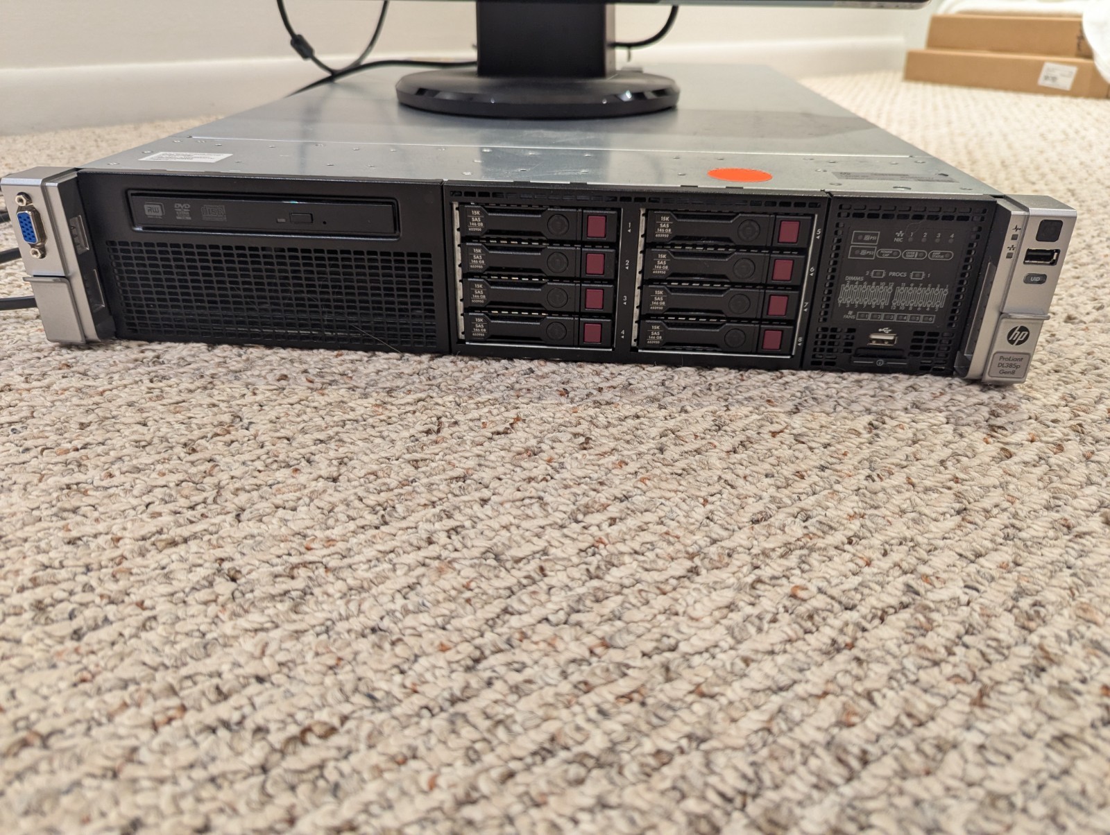 HP ProLiant DL385p Gen-8 Server