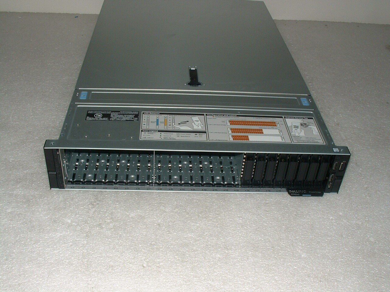 Dell PowerEdge R740xd 2U Server 28x 2.5″ 2x Gold 6148 2.4GHz 40-Cores 64gb H730p