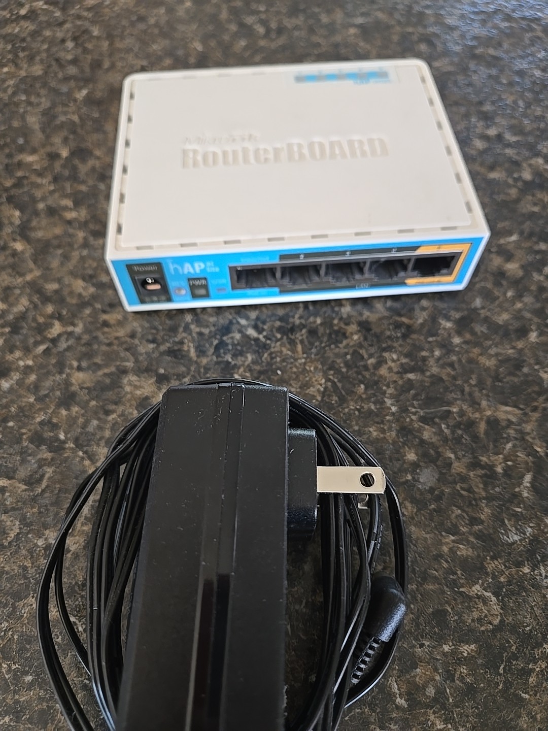 MikroTik hEX lite RB750r2 MPLS Router – White