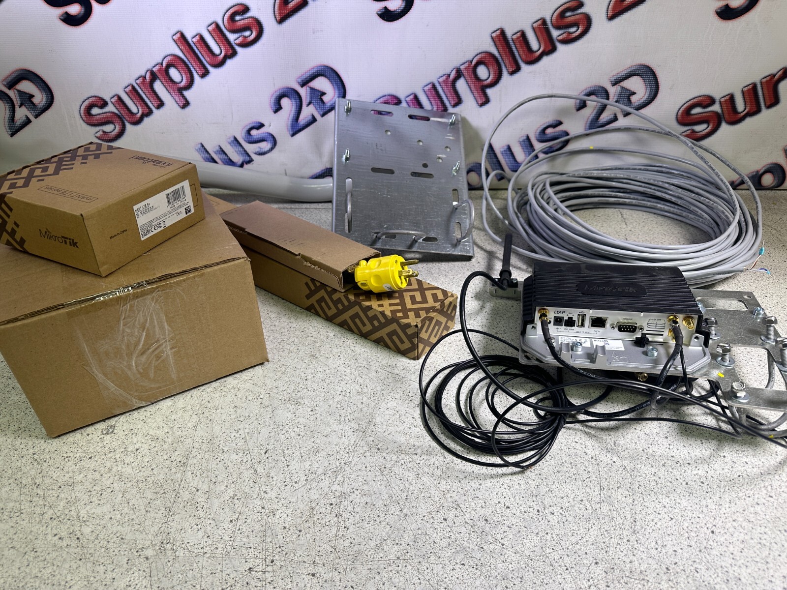MikroTIK R11e-LR9 LoRA Access Point