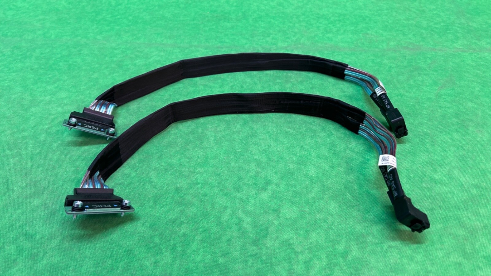 Dell POWEREDGE R630 PERC Dual Mini SAS HDD Cable 05DP9R  LOT OF 2
