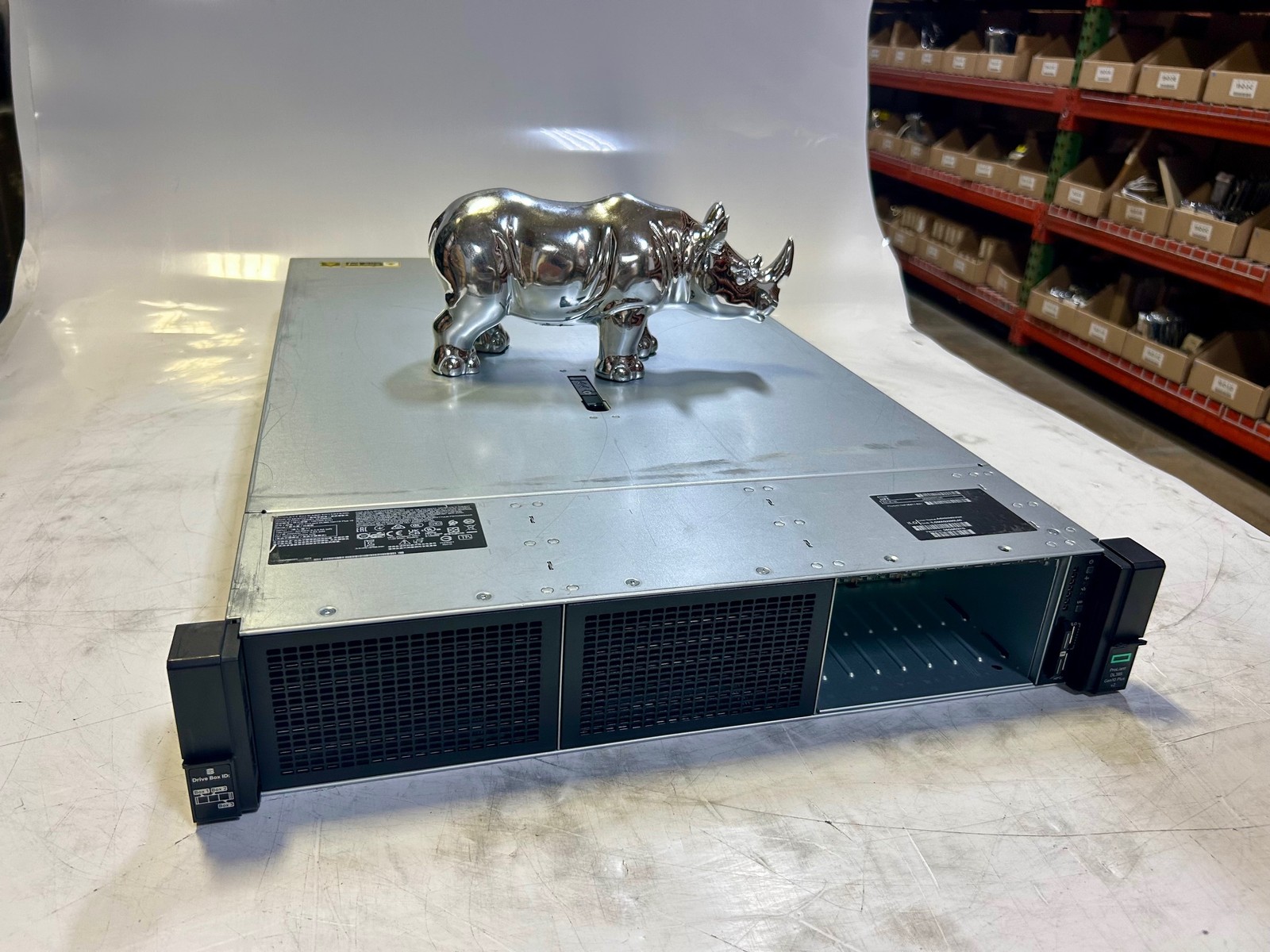 P38411-B21 HP ProLiant DL385 Gen10 Plus v2 8 SFF CTO Server