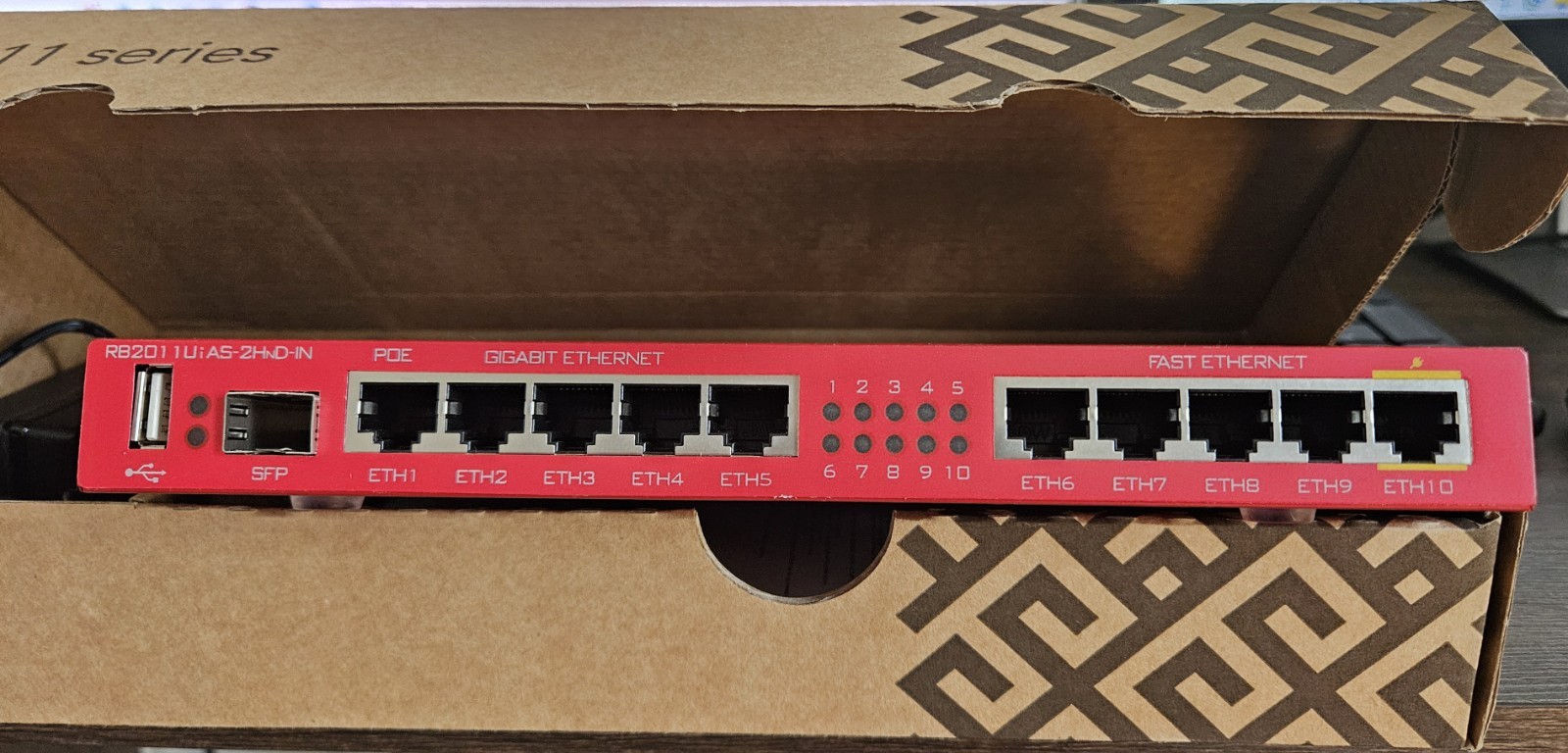 MikroTik routerboard RB2011UiAS-IN 5xGbE PoE LCD USB TESTED