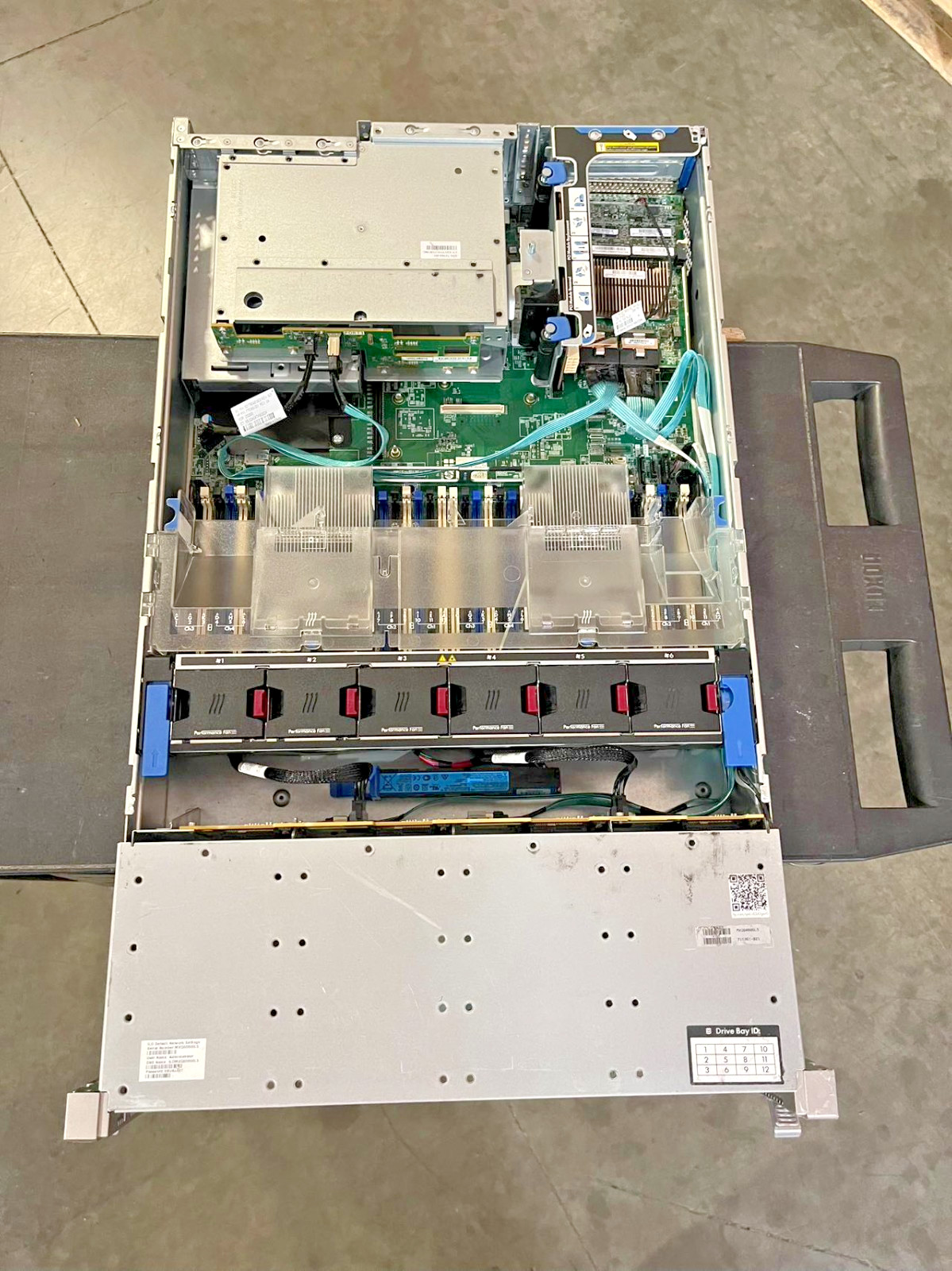 HP ProLiant DL380 G9 P840 RAID 12X LFF + 3X LFF Server 2x 800W HEATSINK *READ*