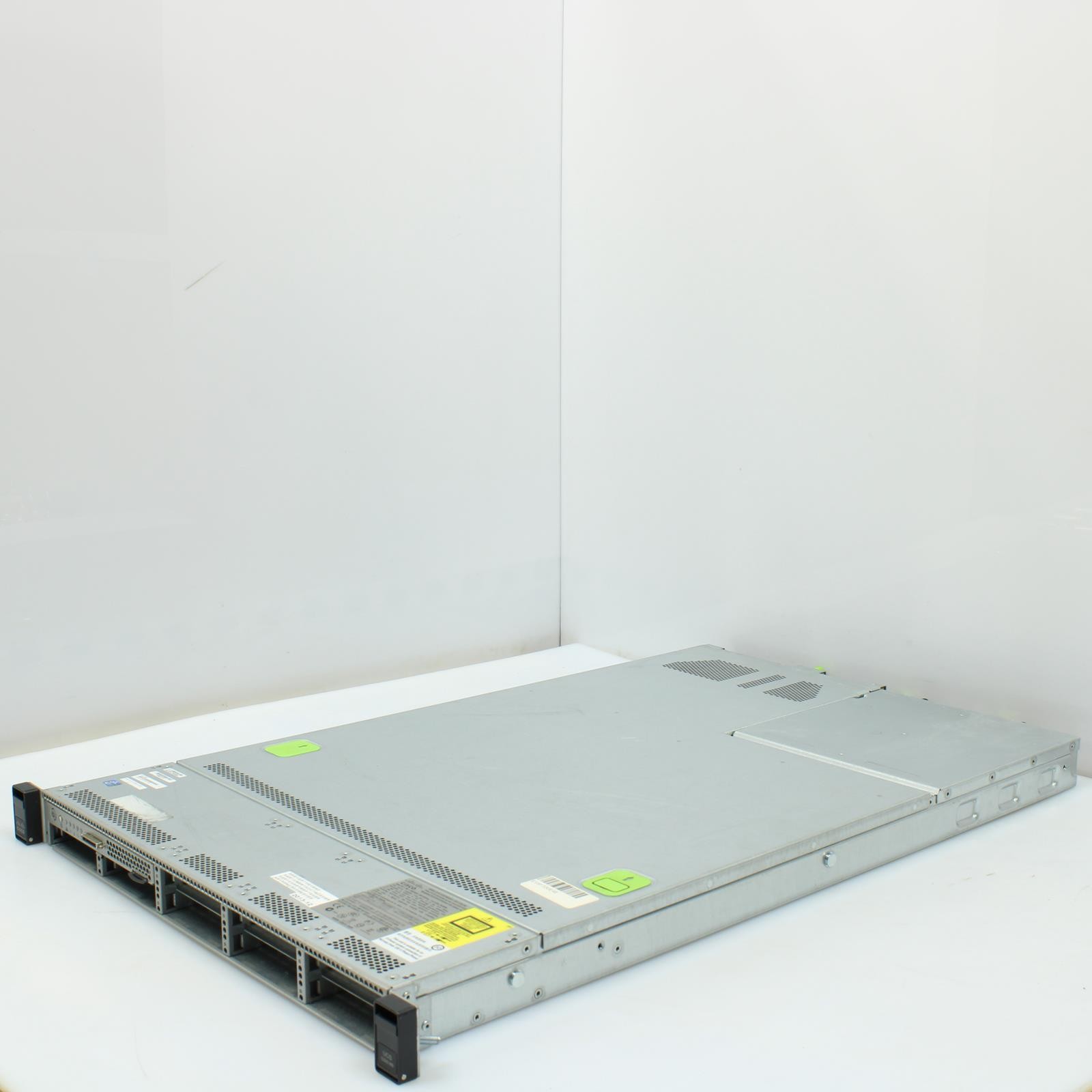 CISCO UCSC-C220-M3S 2x Intel Xeon E5-2609 v2 2.50GHz 96 GB No Drives/OS Server B