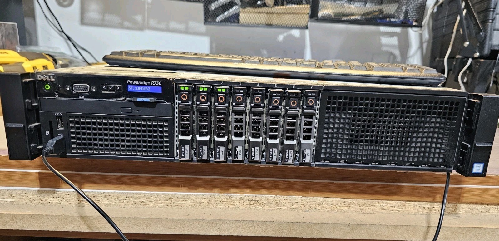 Dell PowerEdge R730 8 Bay Server w Trays 4x900GbSAS 64Gb RAM 2x16c v4CPU Proxmox