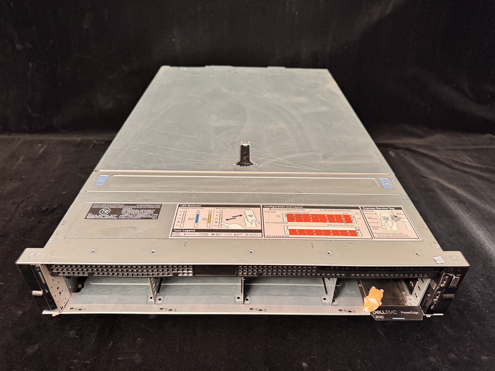 DELL POWEREDGE R740 8LFF 2x 10 CORE SILVER 4114 2.2GHz 128GB RAM 2x 2TB SSD H330