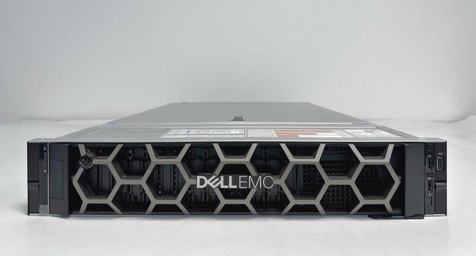 Dell PowerEdge R740 Server 2x Xeon Gold 6126 256GB 16x 300GB 15K SAS H730P Rack