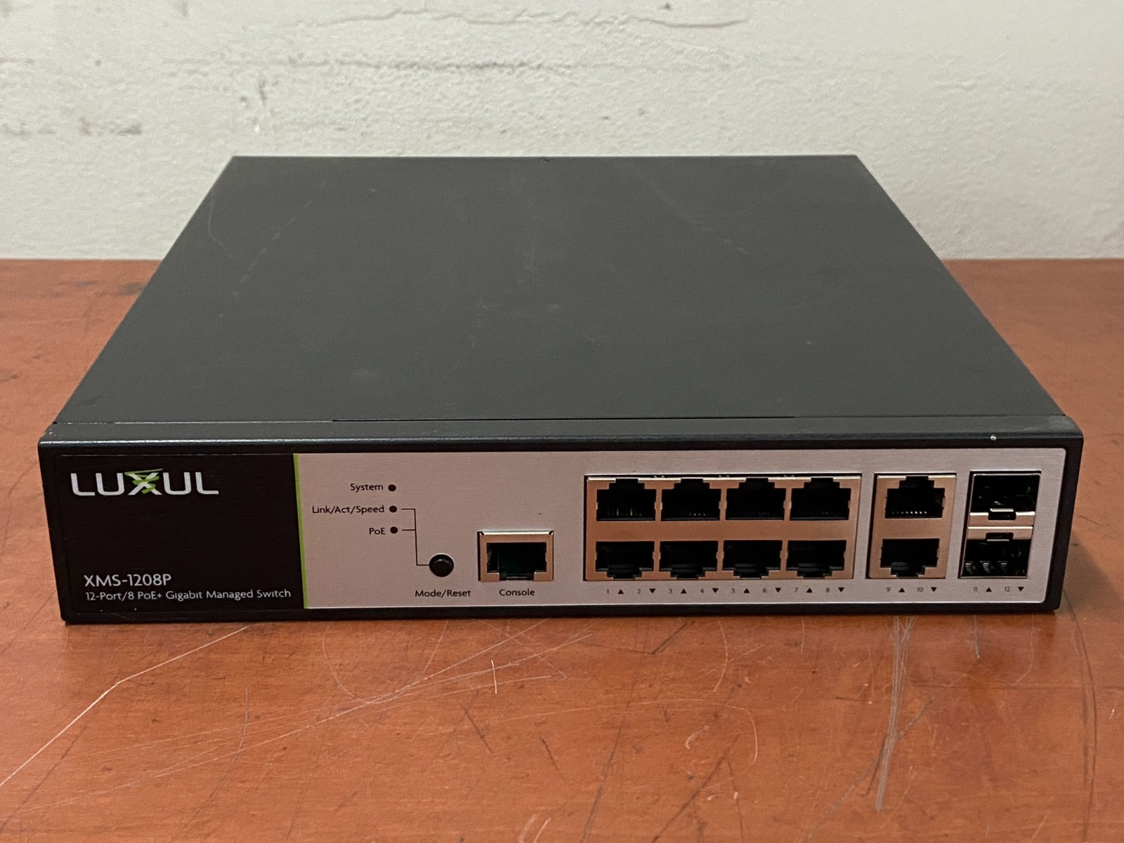 Luxul XMS-1208P 12-Port/8 PoE+ Gigabit Managed Switch | RNW998