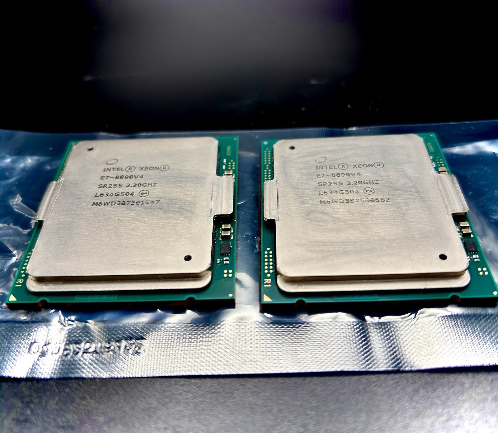 (2) Intel Xeon E7-8890 v4 24 Core 48 Thread  Homelab Dell R930 HP Server TESTED