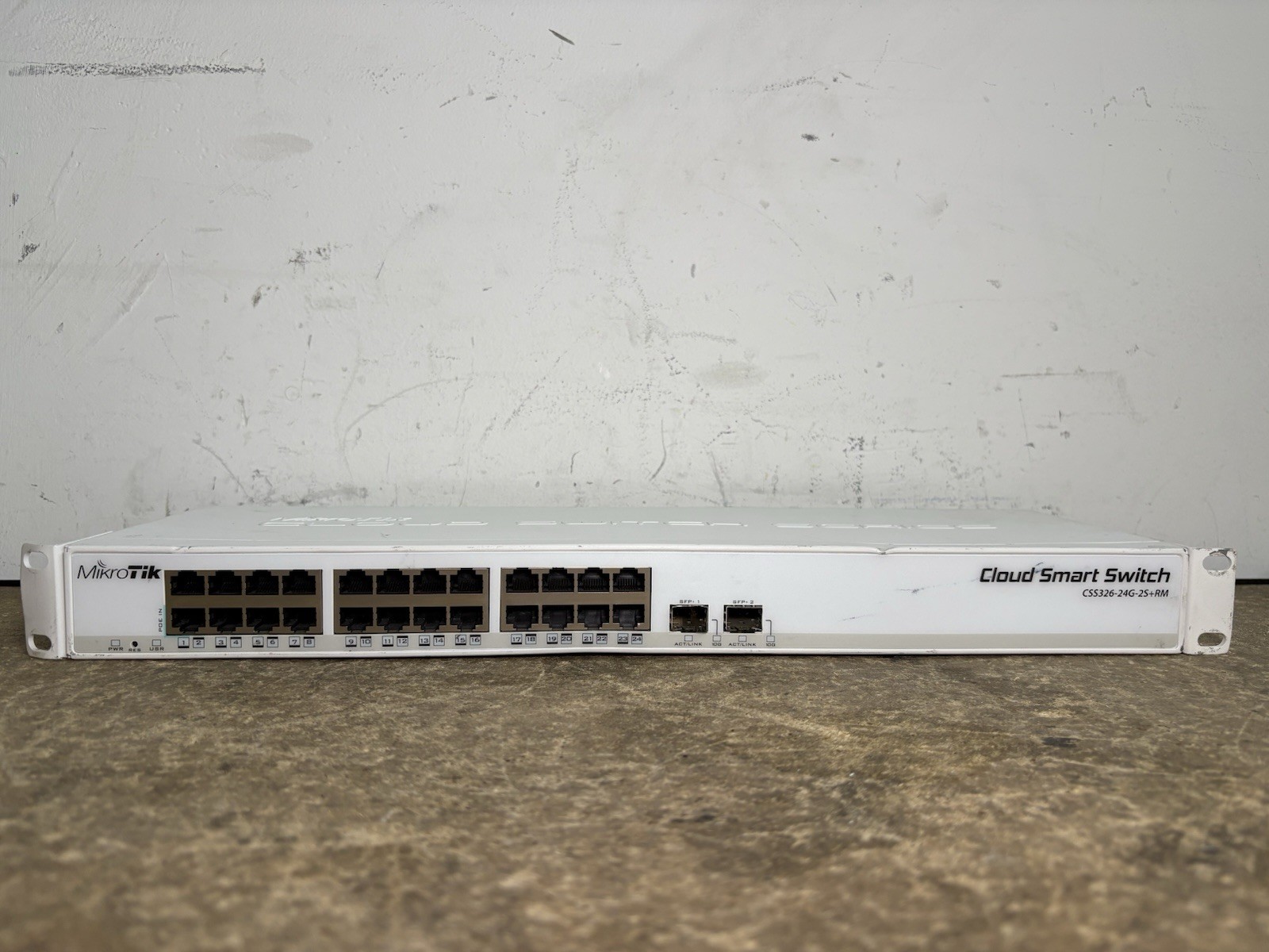 MikroTik CSS326-24G-2S+RM Switch 24xGB 2xSFP+