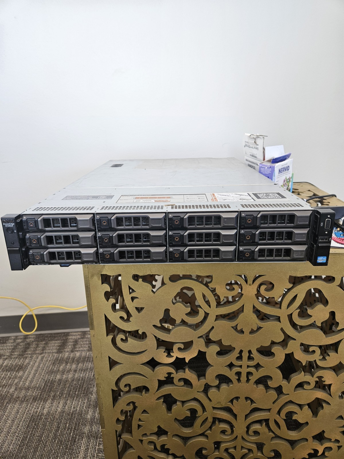Dell Poweredge R720Xd 06HGV2 Barebone Rack Server
