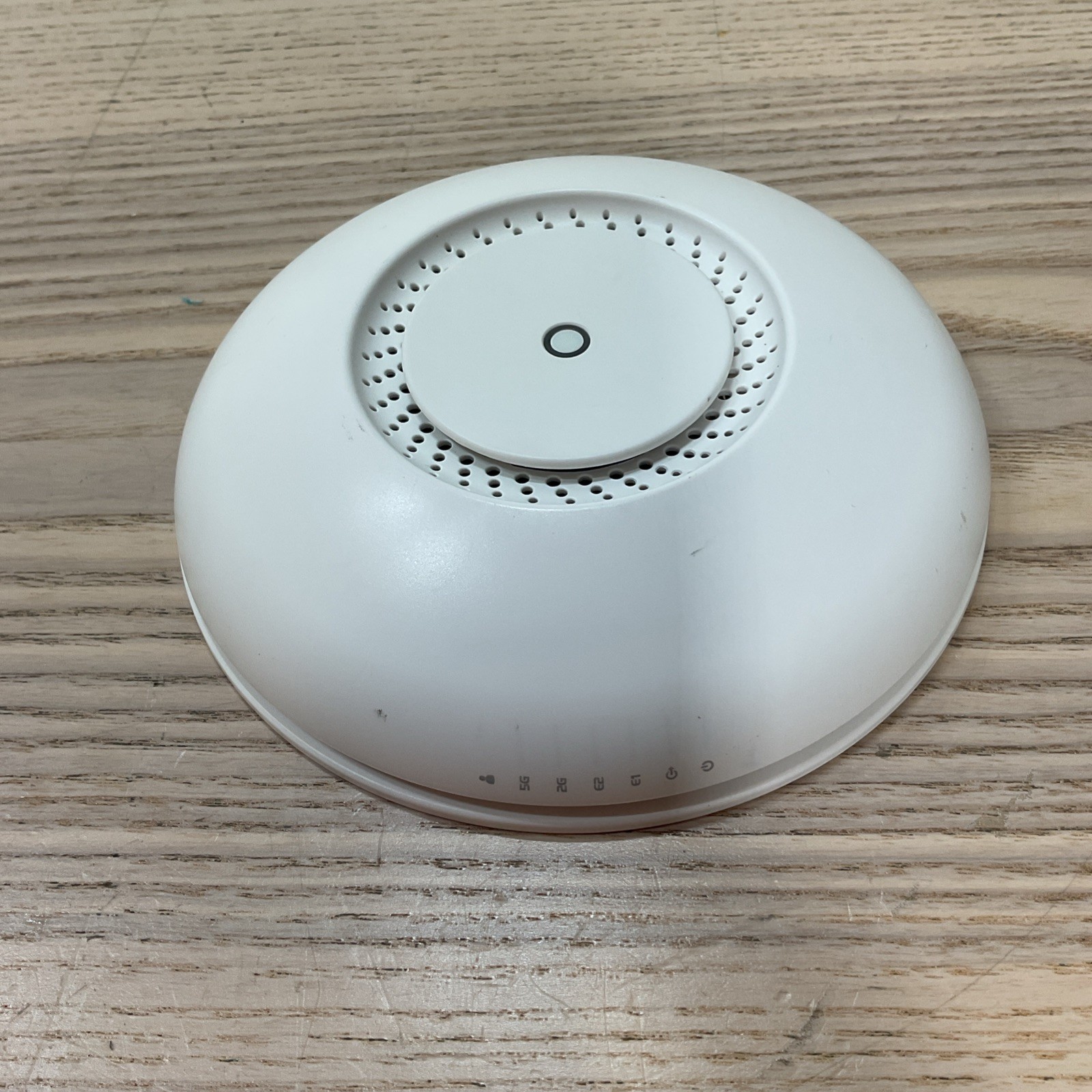 Mikrotik cAP ac RBcAPGi-5acD2nD Dual-band 802.11ac Wireless Access Point