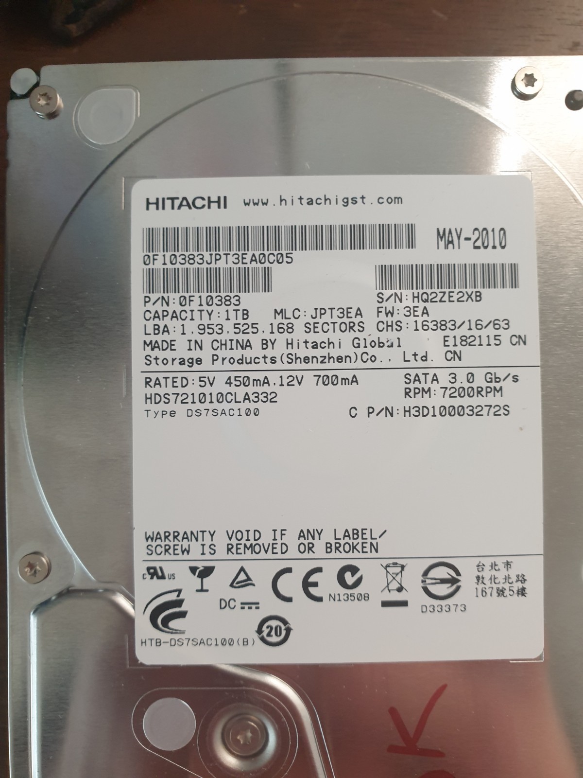 Box of used, working 2.5″/3.5″ SATA laptop/server hard drives. Sold as one item