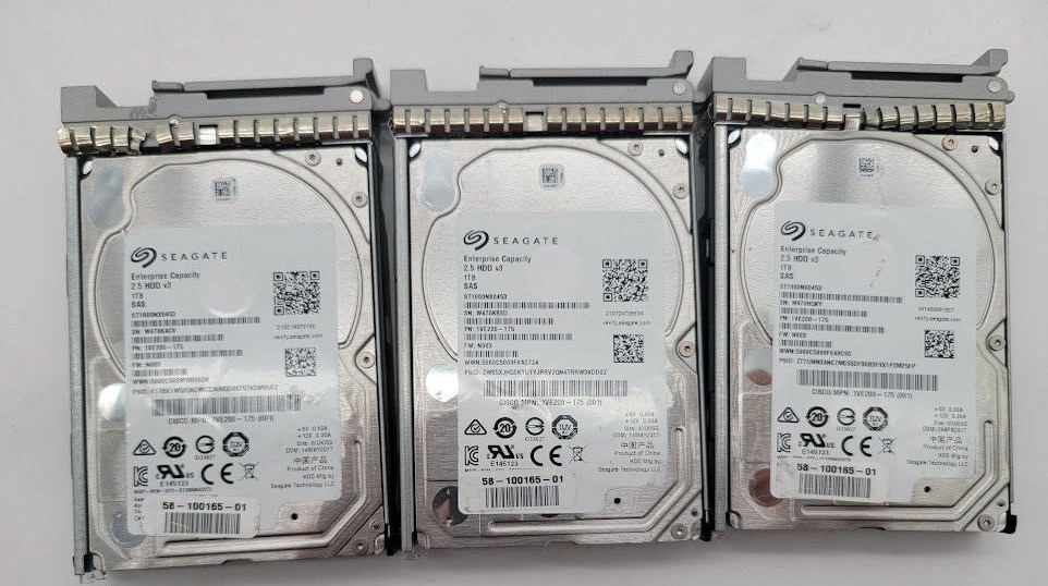 Lot of 3 Seagate ST1000NX0453 1TB SAS 2.5″ Server Hard Drives