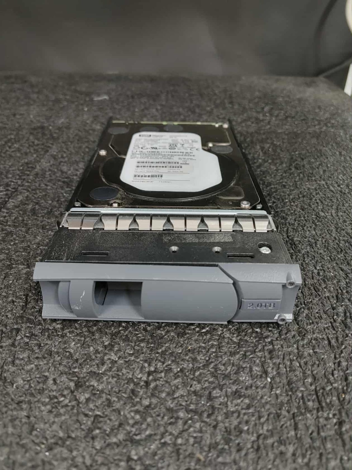 NetApp 2TB 108-00270+B0 X306A-R6 WD2000FYYZ-05UL1B0 SAS 3,5″ Server Hard Drives