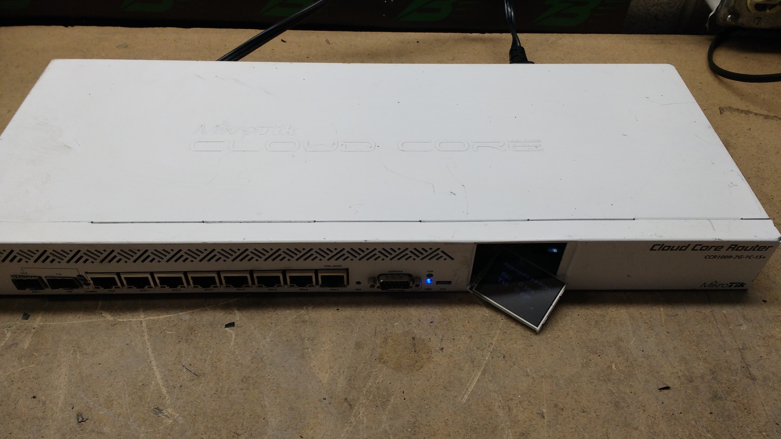 MikroTik CCR1009-7G-1C-1S + 1000 Mbit / s Cloud Core Router for parts  read list