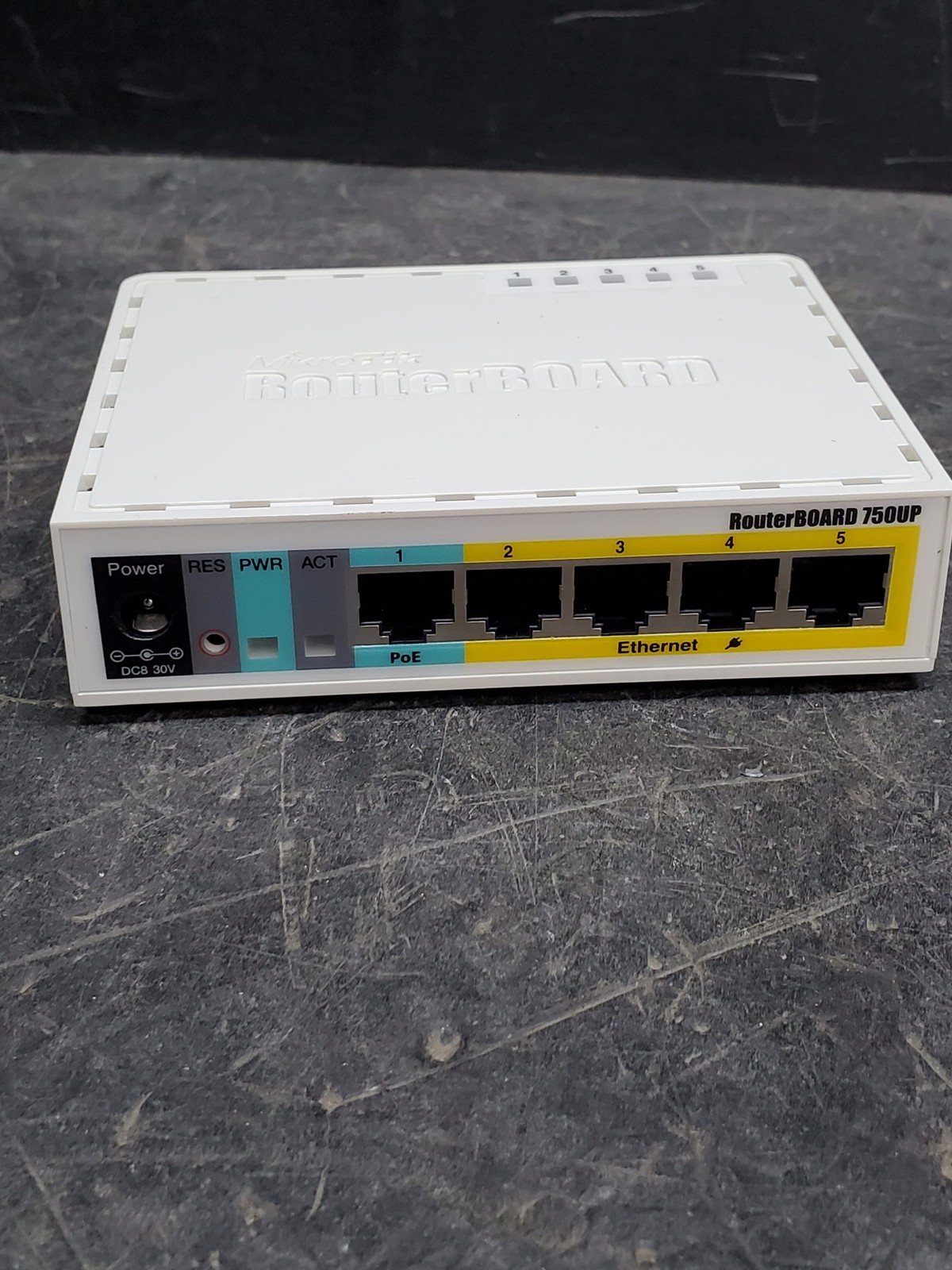 MikroTik Routerboard 5-Port Gigabit Desktop Switch RB750UP