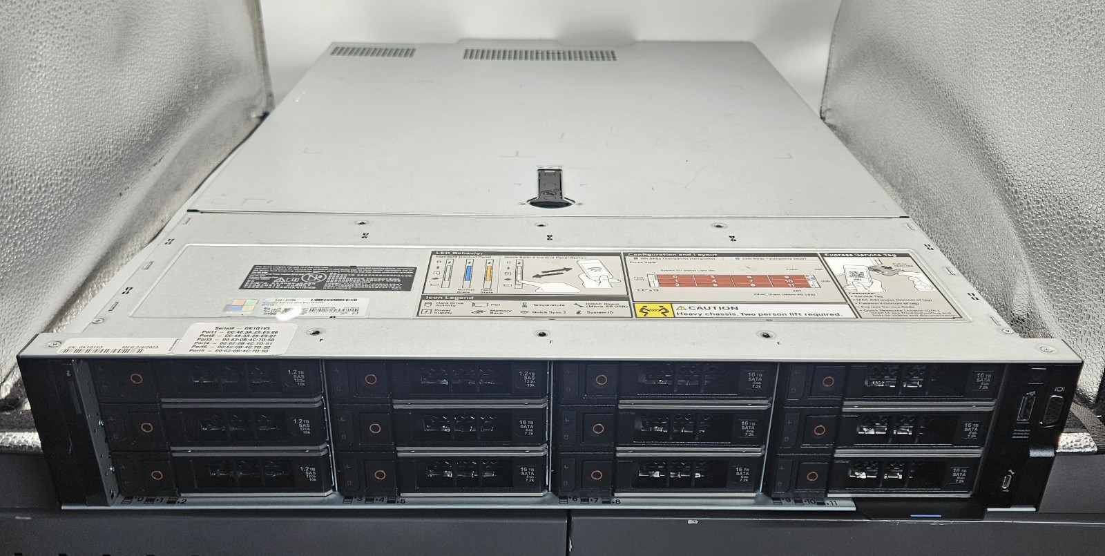 Dell PowerEdge R750xs Xeon 4309Y 16GB RAM 2x240G M.2 4×1.2TB 8x16TB HDD WinSVR19